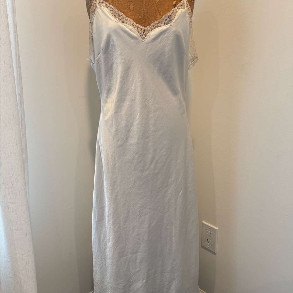 Wilfred White Birch Lace-Trimmed Slip Dress